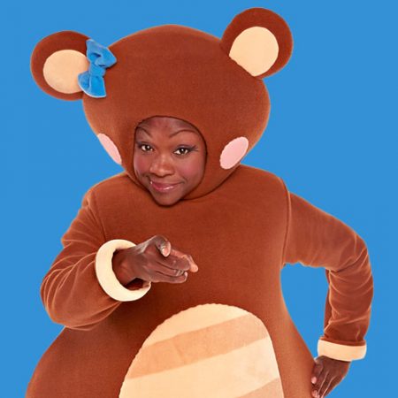 Rachel plays Mother Goose Club's Teddy Bear.