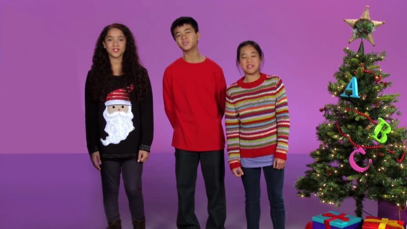 O Christmas Tree caroling